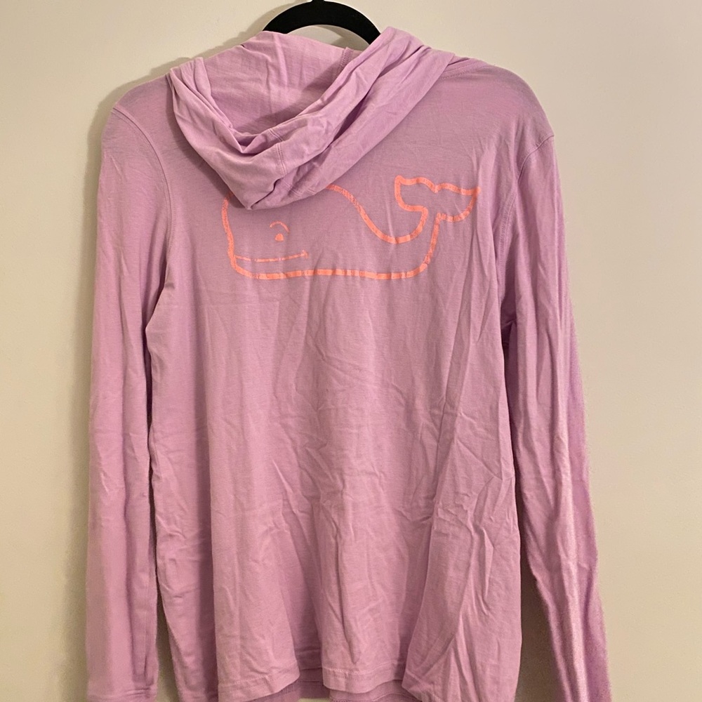 Vineyard vines hooded tee shirt